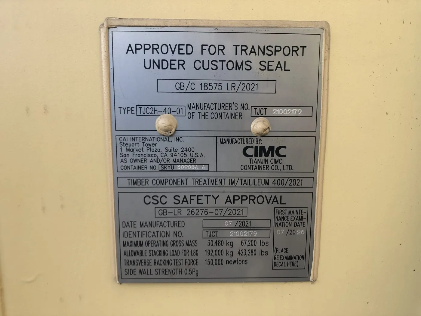 Reading a container's markings — owner codes, numbers and the CSC plate